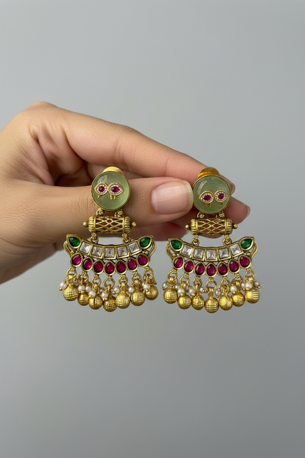 ANTIQUE EARRING