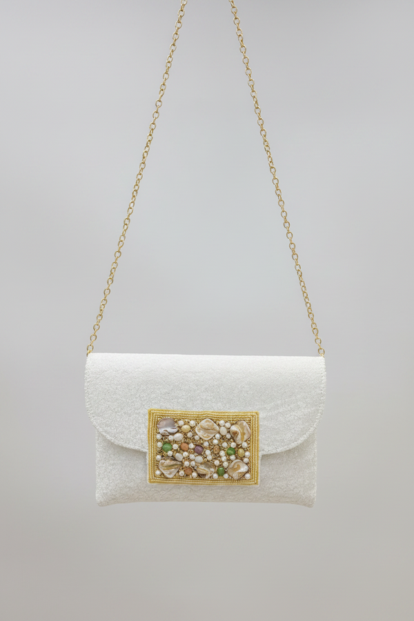 PEARL BLOOM PURSE