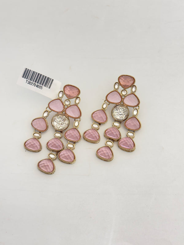 SARA EARRINGS