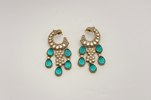 DIVA MOISSANITE EARRING