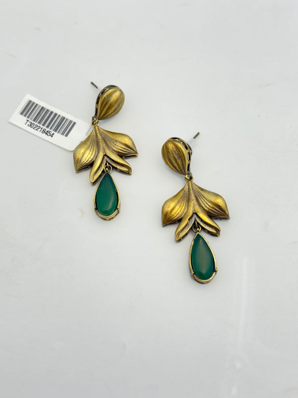 VICTORIAN EARRING