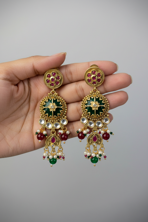 ANTIQUE EARRING